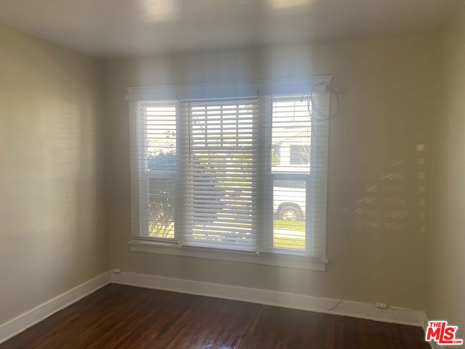 26648971 Property Photo 8