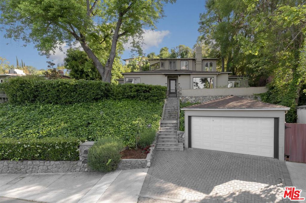 13480 Contour Drive Property Photo 1