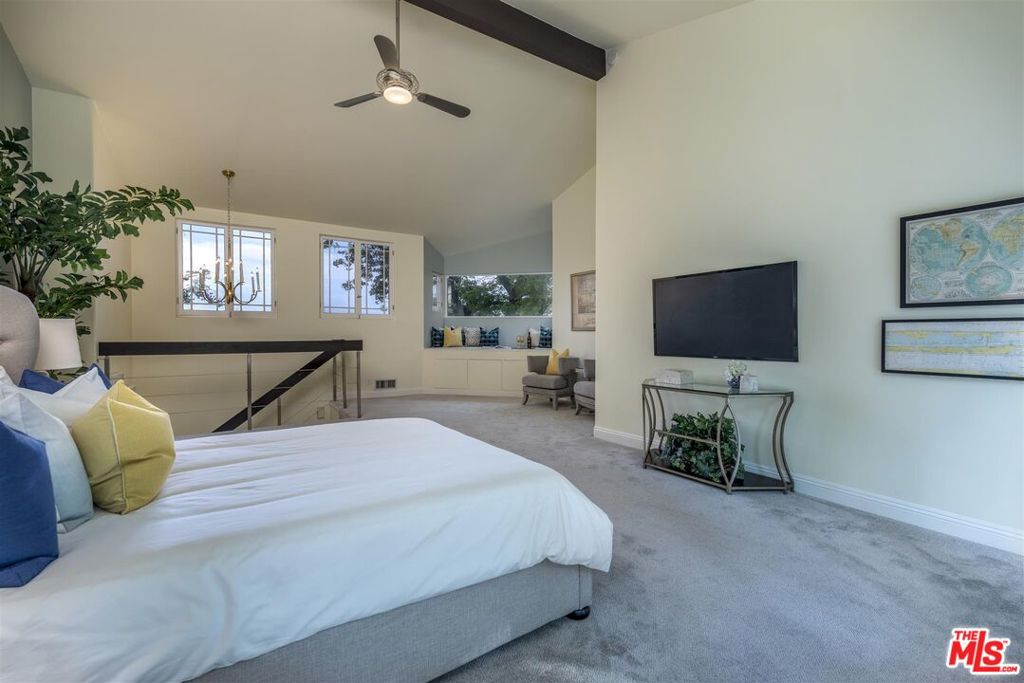 13480 Contour Drive Property Photo 14