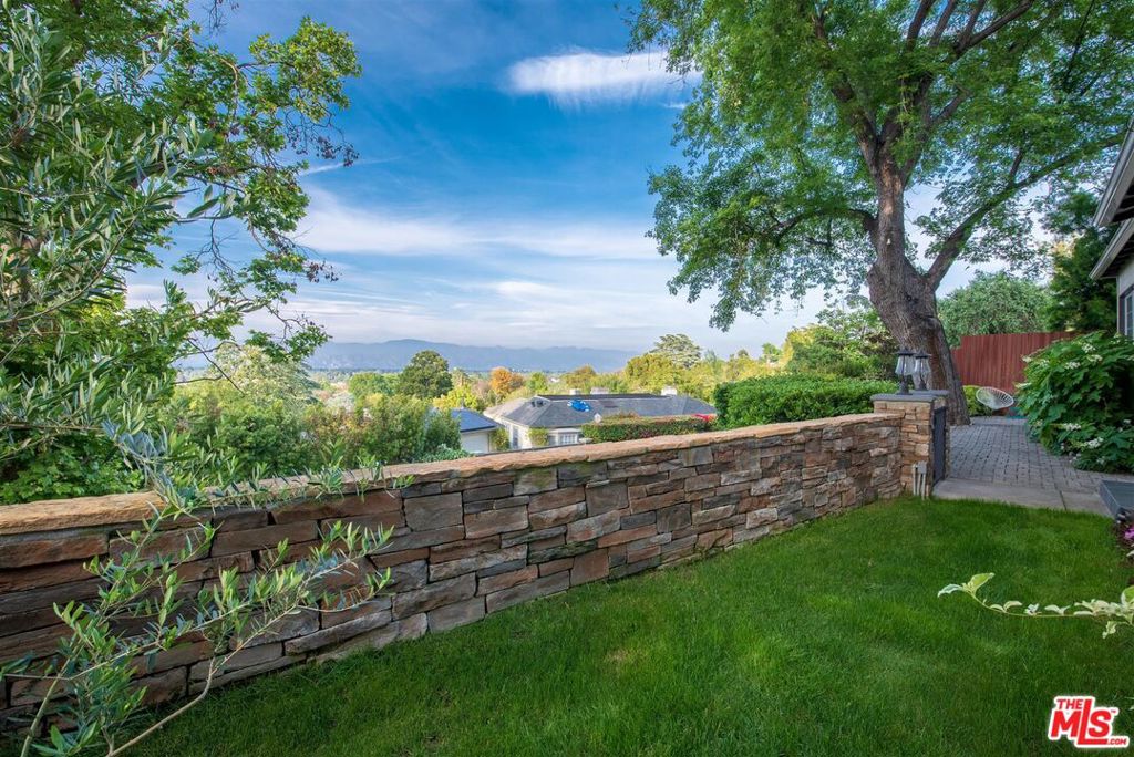 13480 Contour Drive Property Photo 23