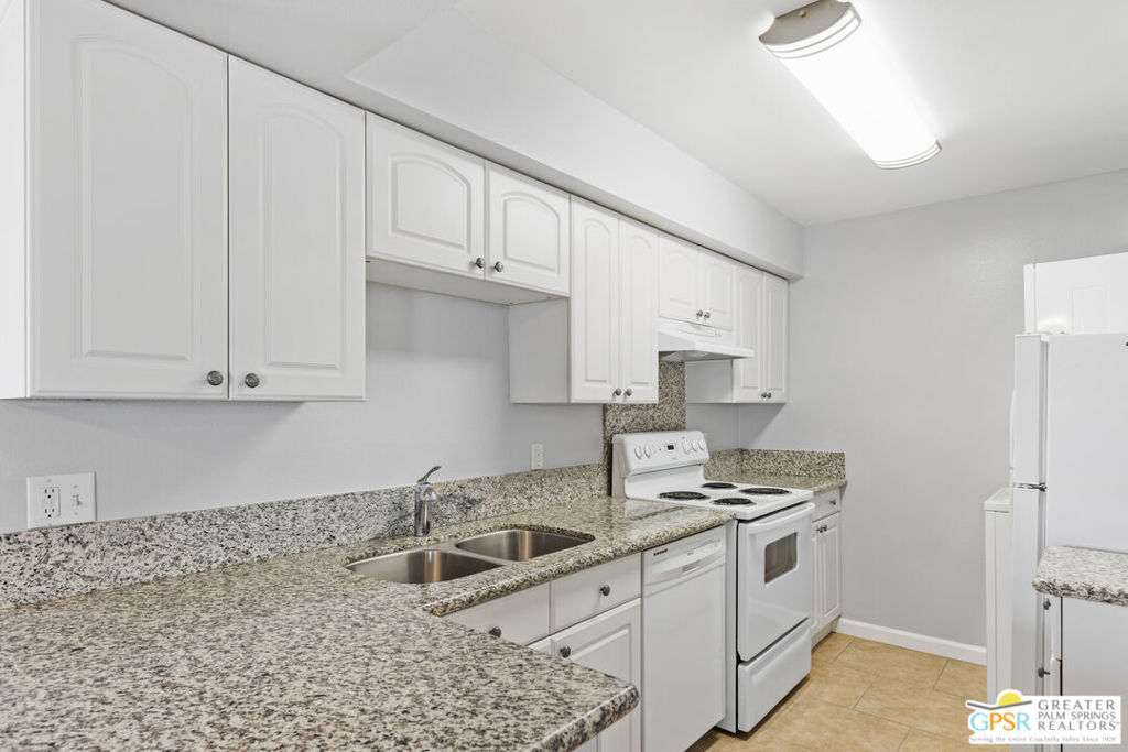 351 N Hermosa Drive 3a1 Property Photo 14