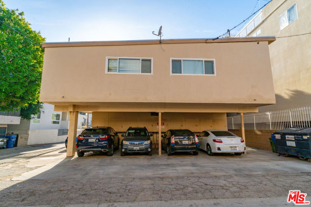 1256 S Westgate Avenue Property Photo 10