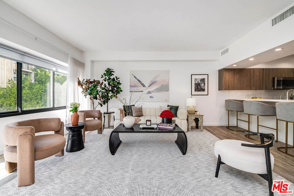 7135 Hollywood Boulevard 305 Property Photo 11