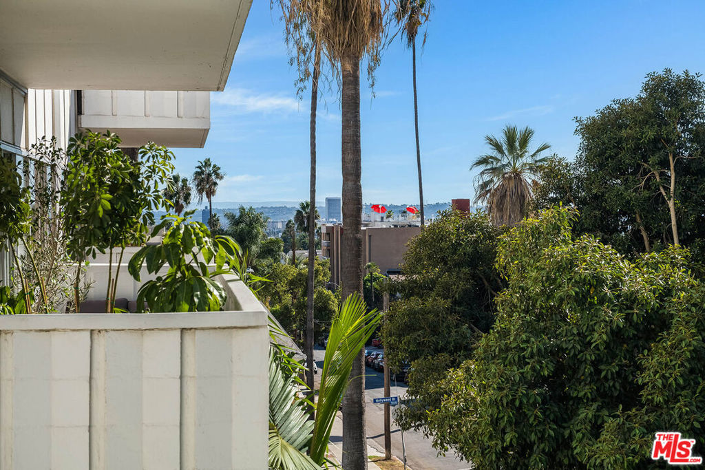 7135 Hollywood Boulevard 305 Property Photo 22