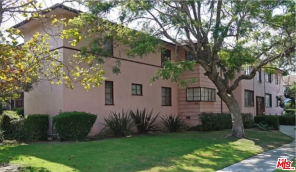 4063 ABOURNE Road B Property Photo 1