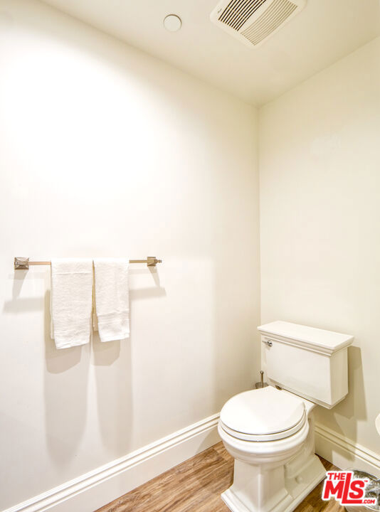8700 Chalmers Drive Ph #401 Property Photo 17