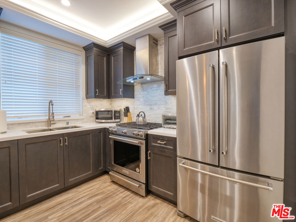 8700 Chalmers Drive Ph #401 Property Photo 18