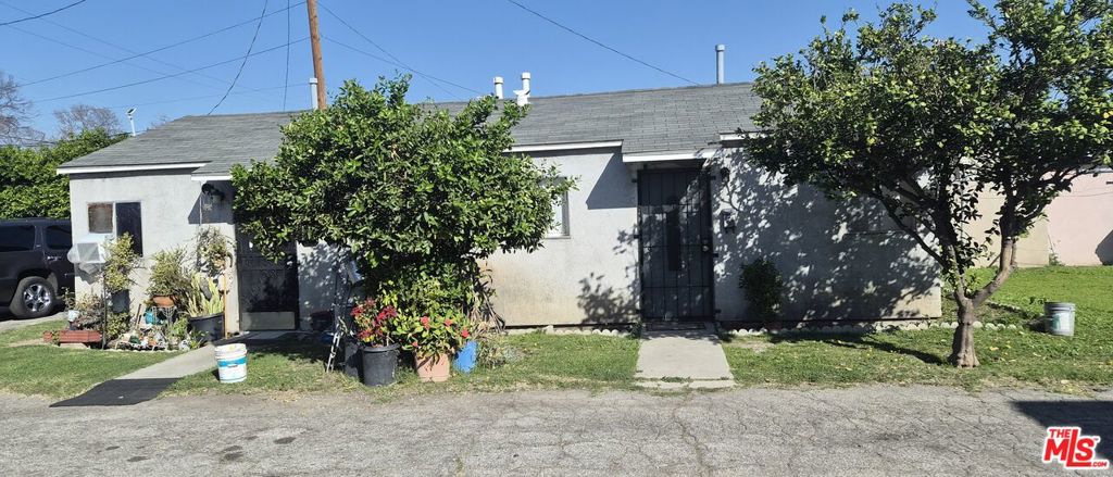 7025 Vinevale Avenue Property Photo 6