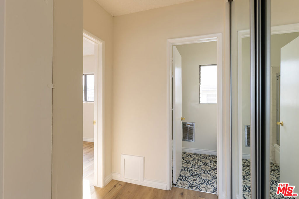 1295 Federal Avenue 24 Property Photo 12