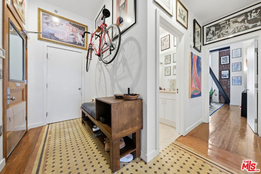 257 S Spring Street 2m Property Photo 18