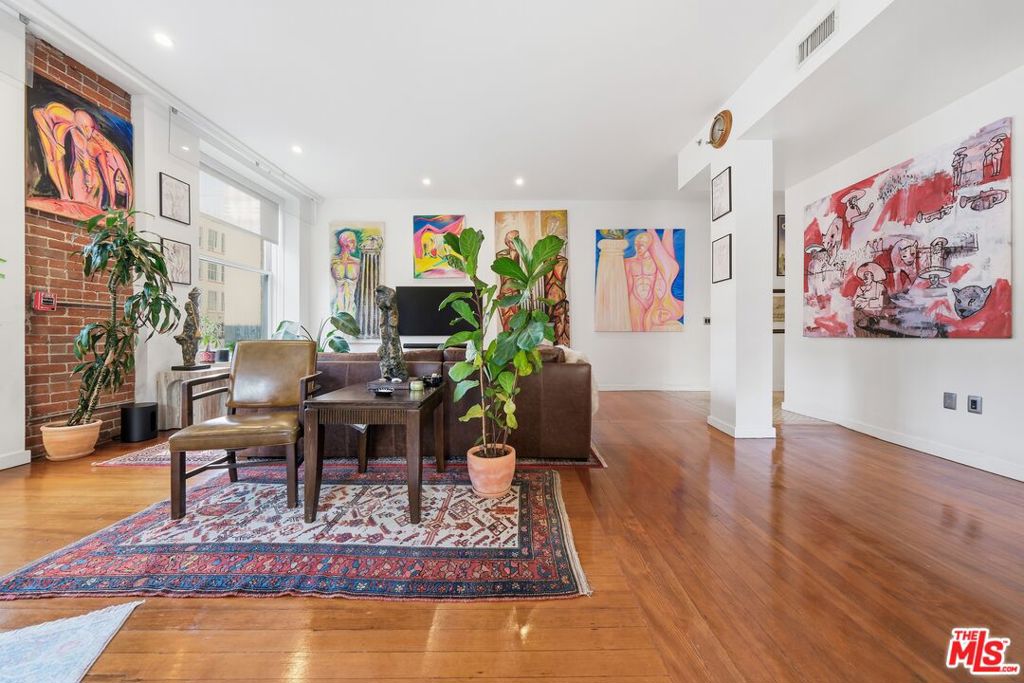 257 S Spring Street 2m Property Photo 27