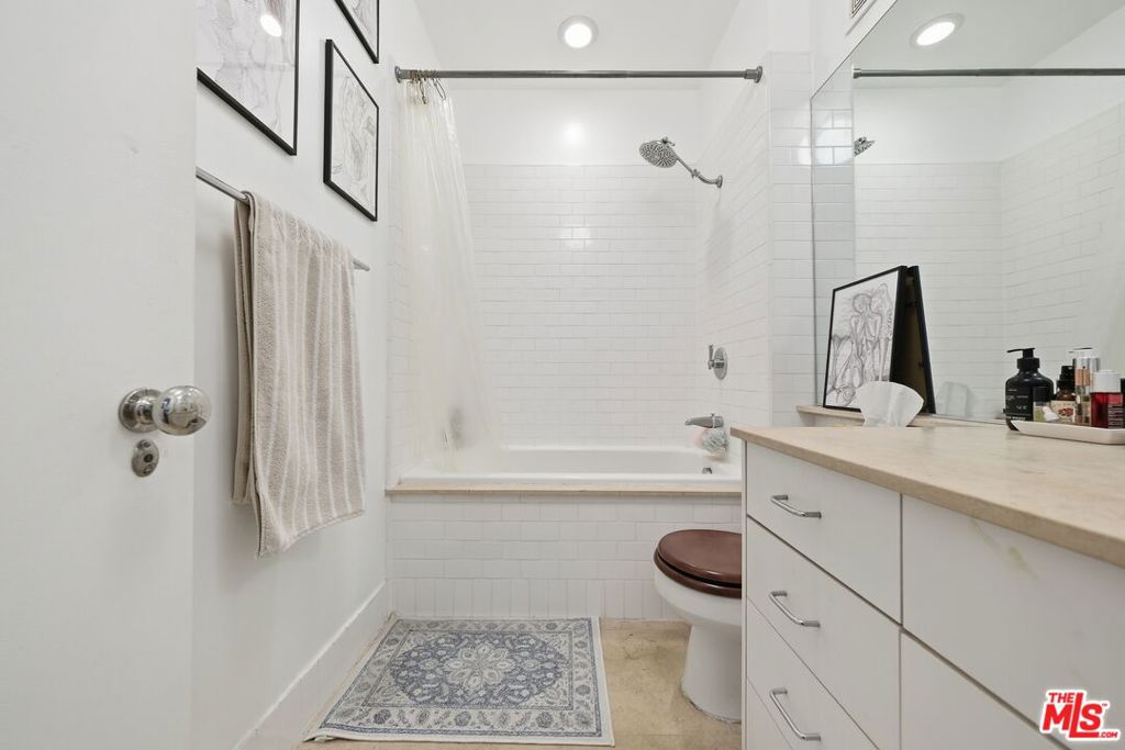 257 S Spring Street 2m Property Photo 34
