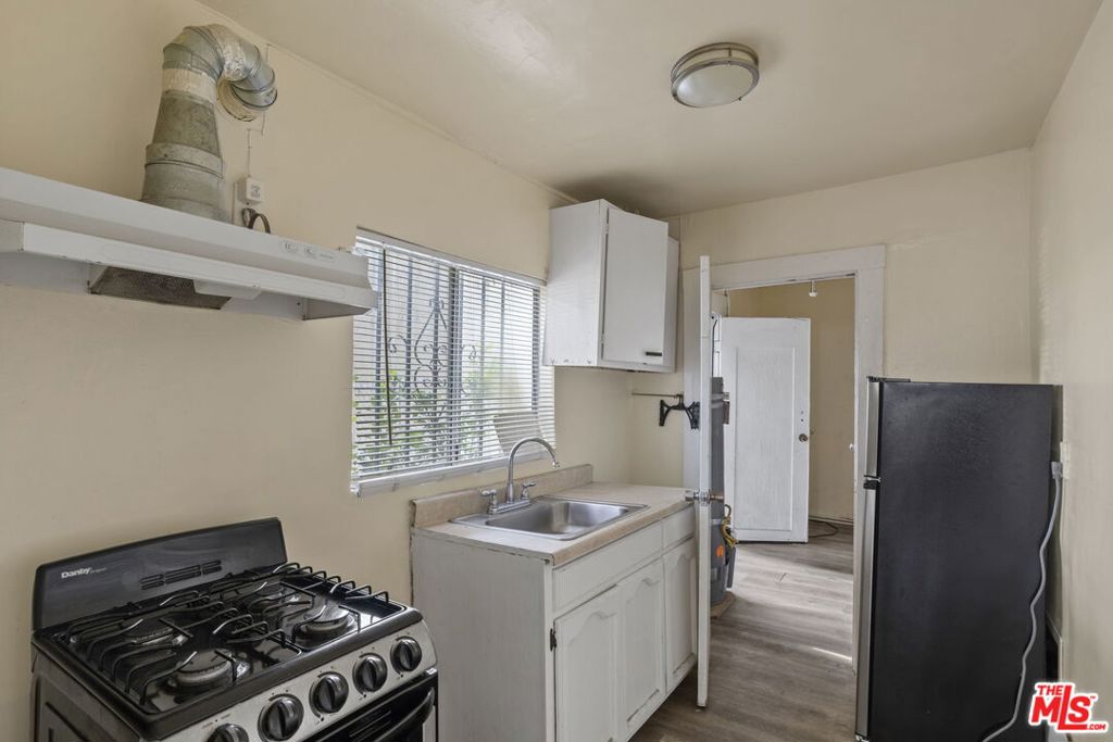 1814 N Broadway Property Photo 13