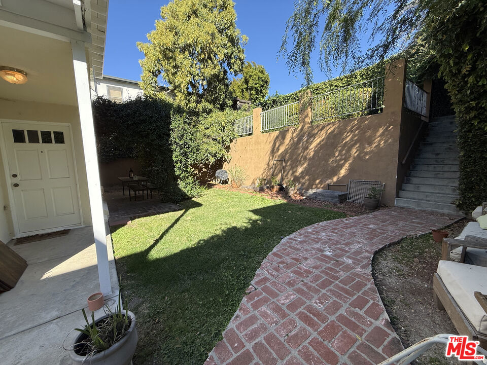 4211 Franklin Avenue Property Photo 19