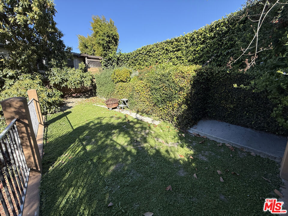 4211 Franklin Avenue Property Photo 22