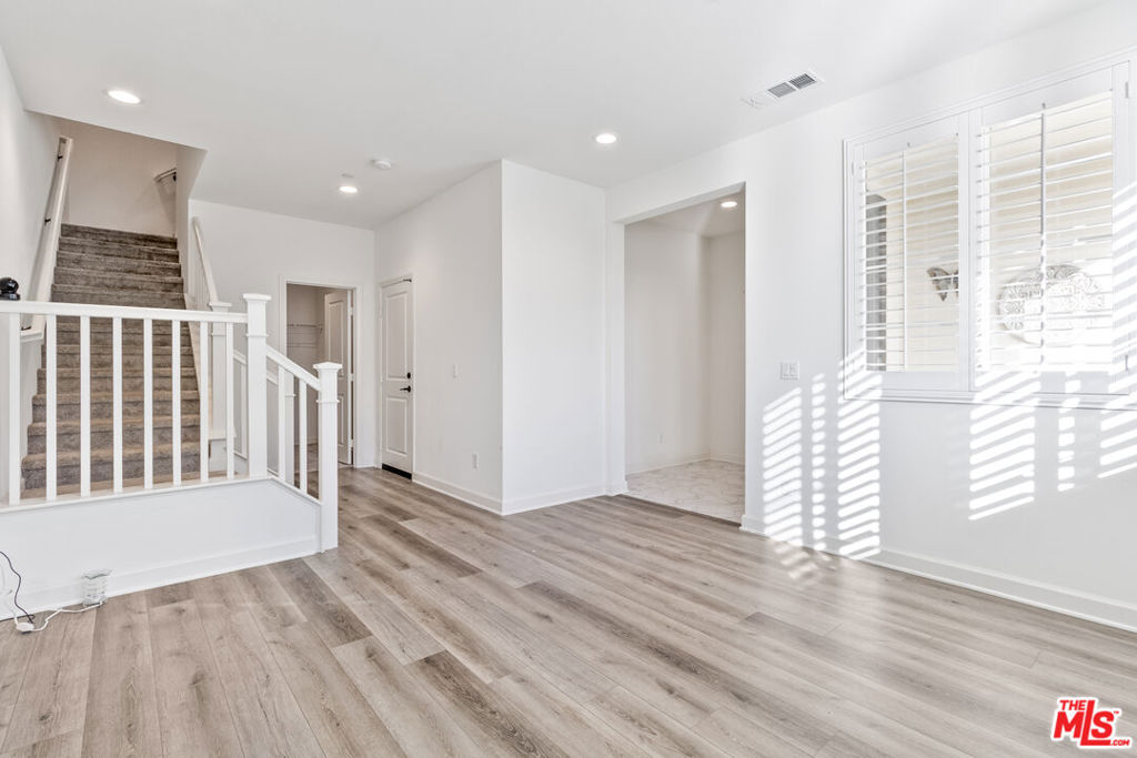 3970 S Oasis Paseo 222 Property Photo 15