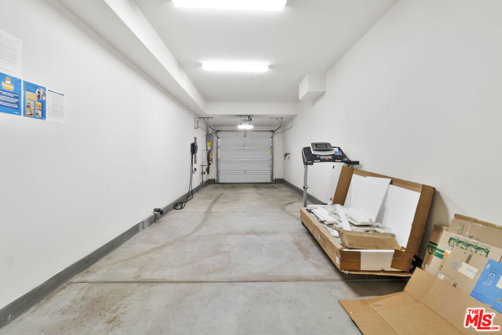 3970 S Oasis Paseo 222 Property Photo 19