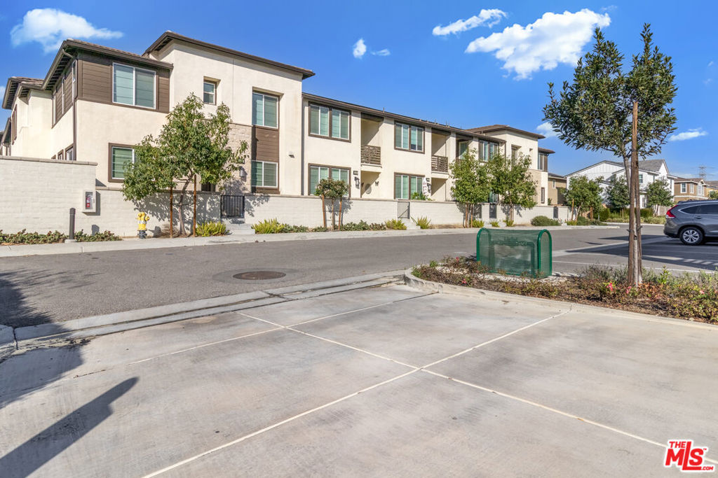 3970 S Oasis Paseo 222 Property Photo 34