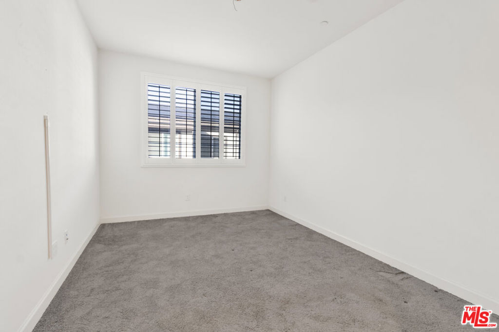 3970 S Oasis Paseo 222 Property Photo 37