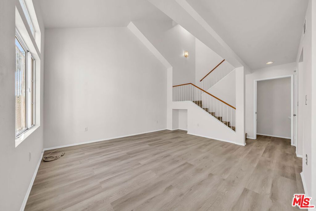 820 W Compton Boulevard 17 Property Photo 6