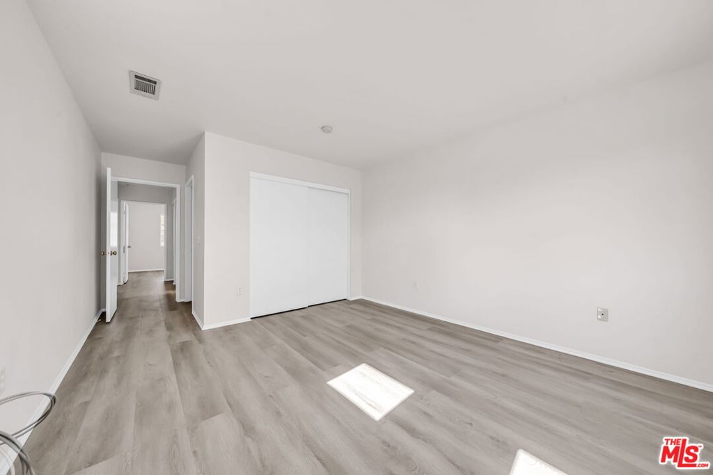 820 W Compton Boulevard 17 Property Photo 21