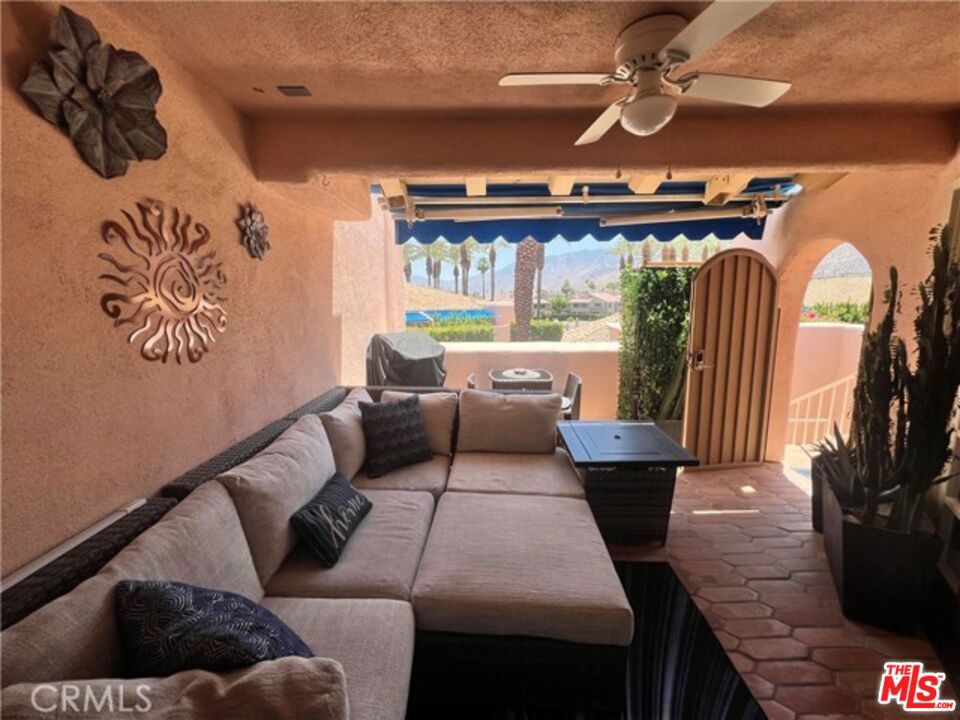500 E Amado Road 420 Property Photo 10
