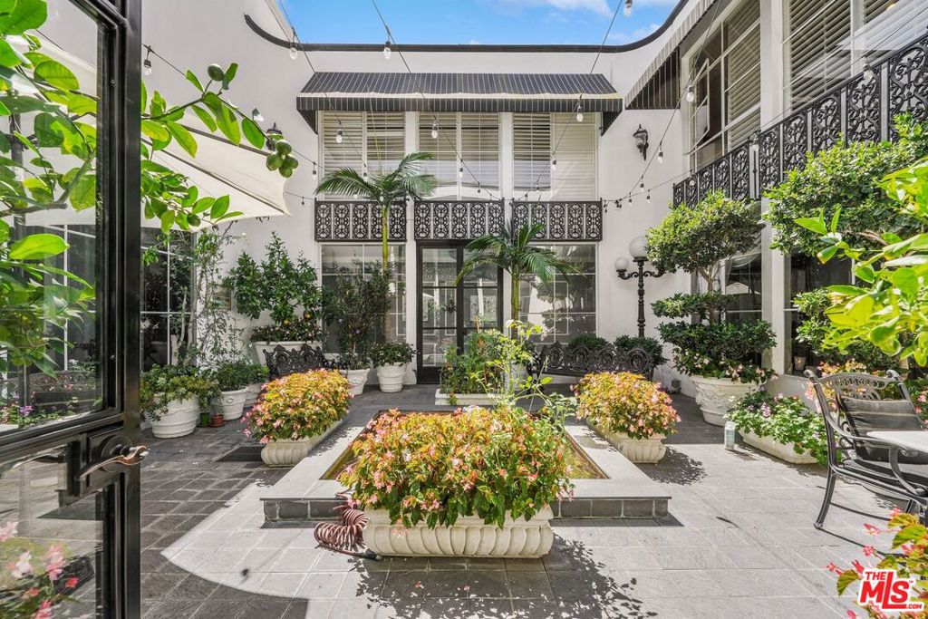 717 N Rodeo Drive Property Photo 8