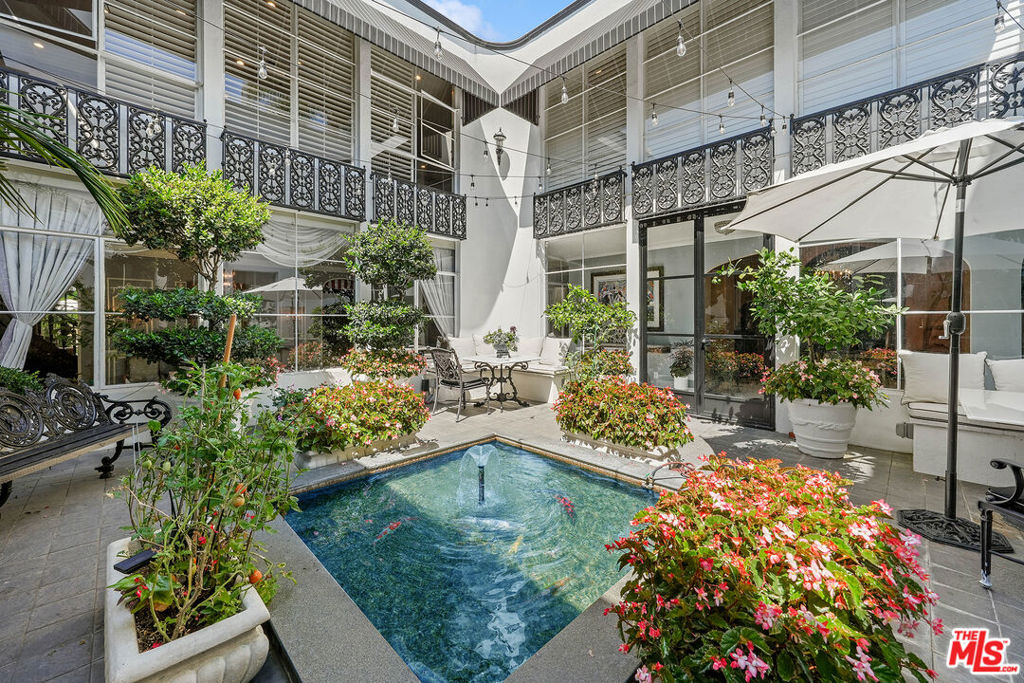 717 N Rodeo Drive Property Photo 9