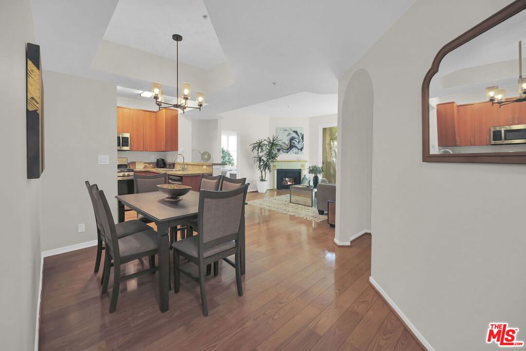 620 S Gramercy Place 135 Property Photo 8