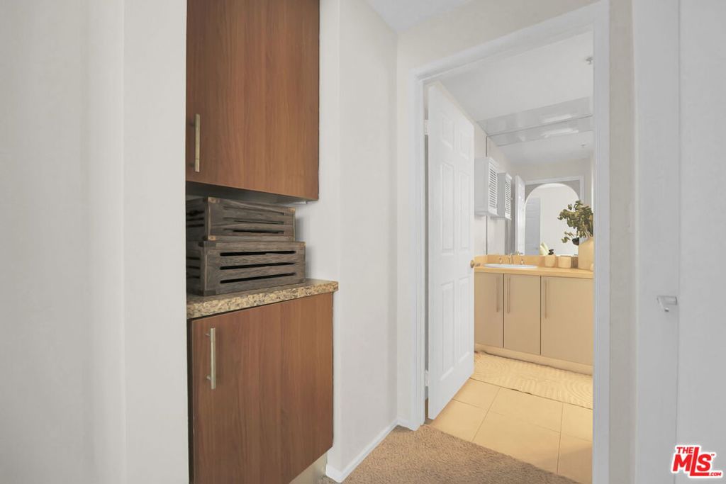 620 S Gramercy Place 135 Property Photo 11
