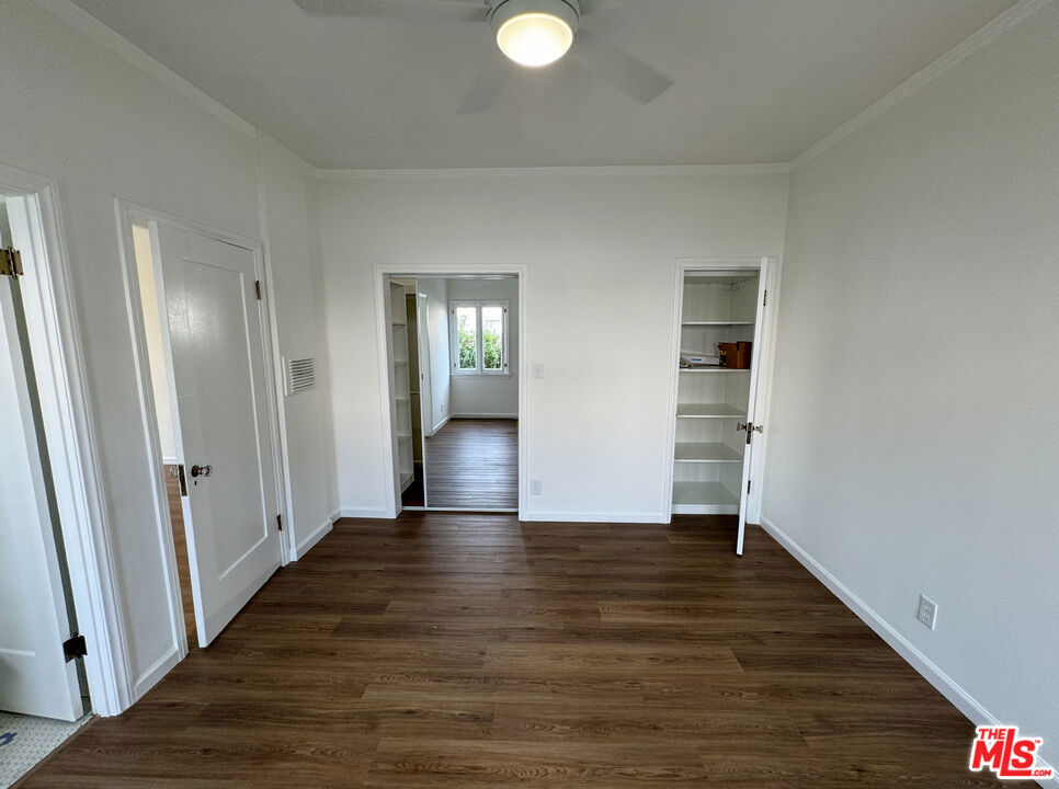 822 N Hayworth Avenue Property Photo 26