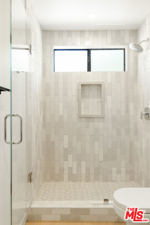 4933 Collett Avenue Property Photo 43