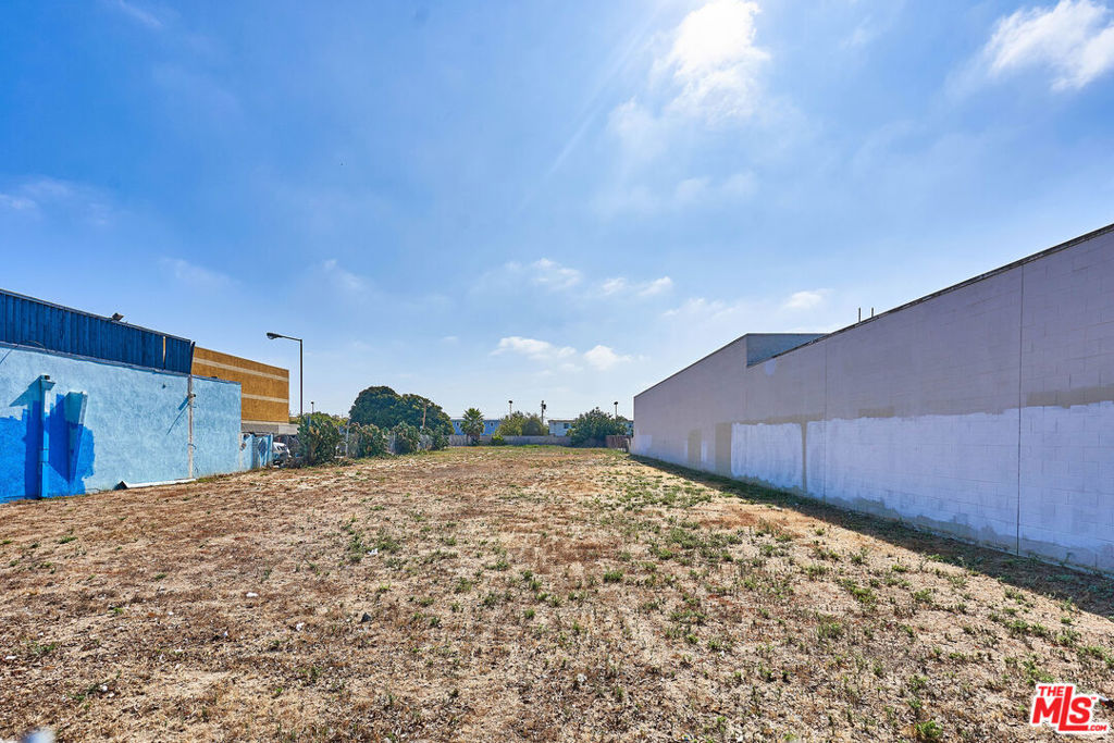 15930 S Western Avenue Property Photo 5