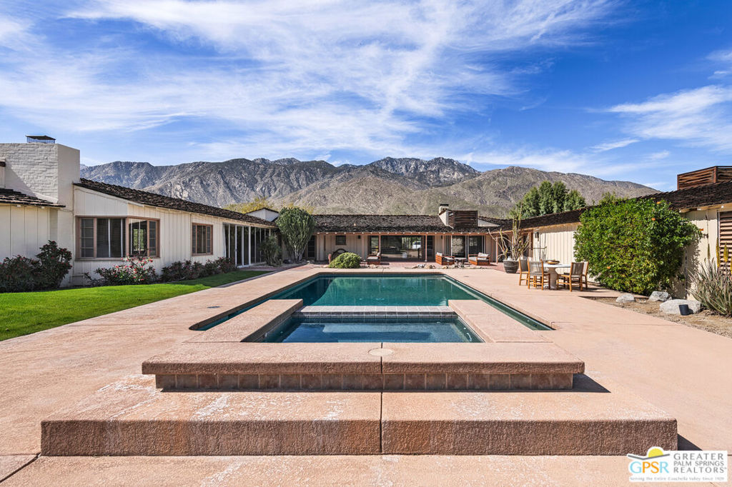 1850 Smoke Tree Lane Property Photo 14