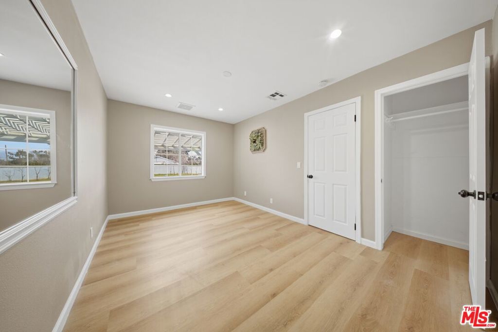 2232 W Avenue M4 Property Photo 20