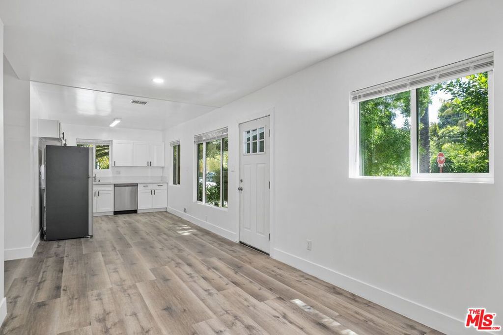 739 Westbourne Drive Property Photo 3