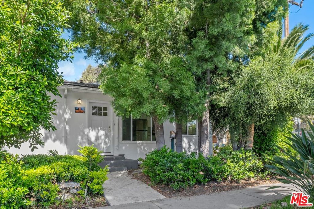 739 Westbourne Drive Property Photo 8
