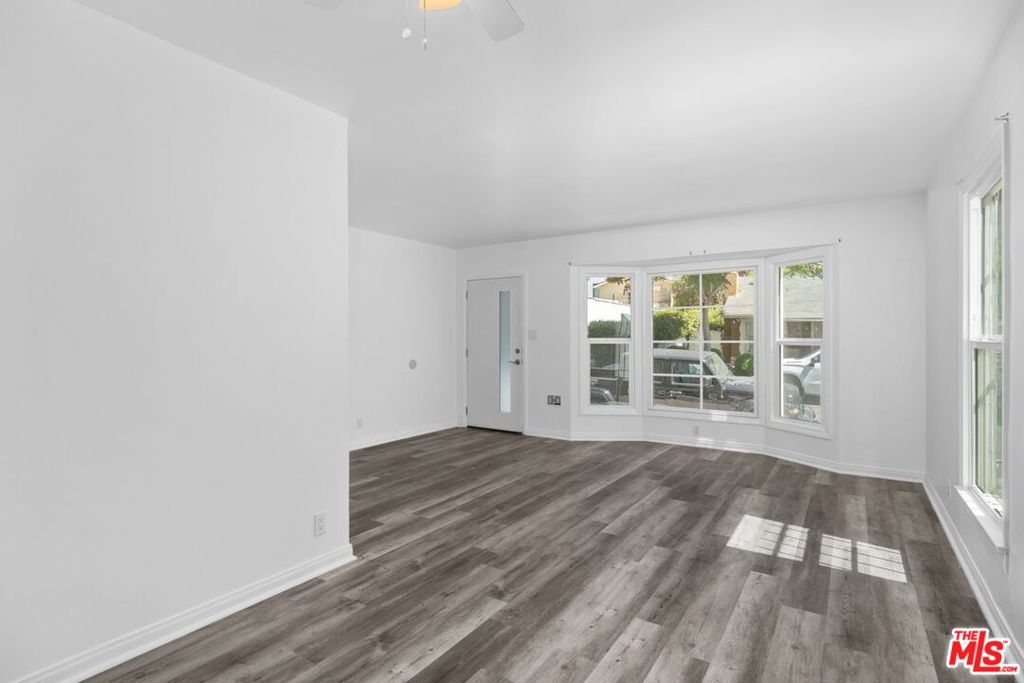 739 Westbourne Drive Property Photo 15