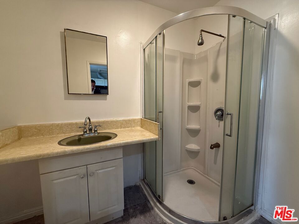 7304 Canby Avenue Property Photo 24