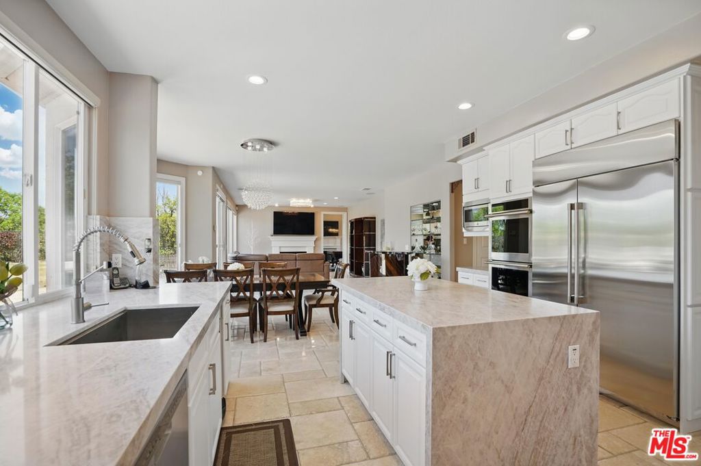 4040 Leighton Point Road Property Photo 14