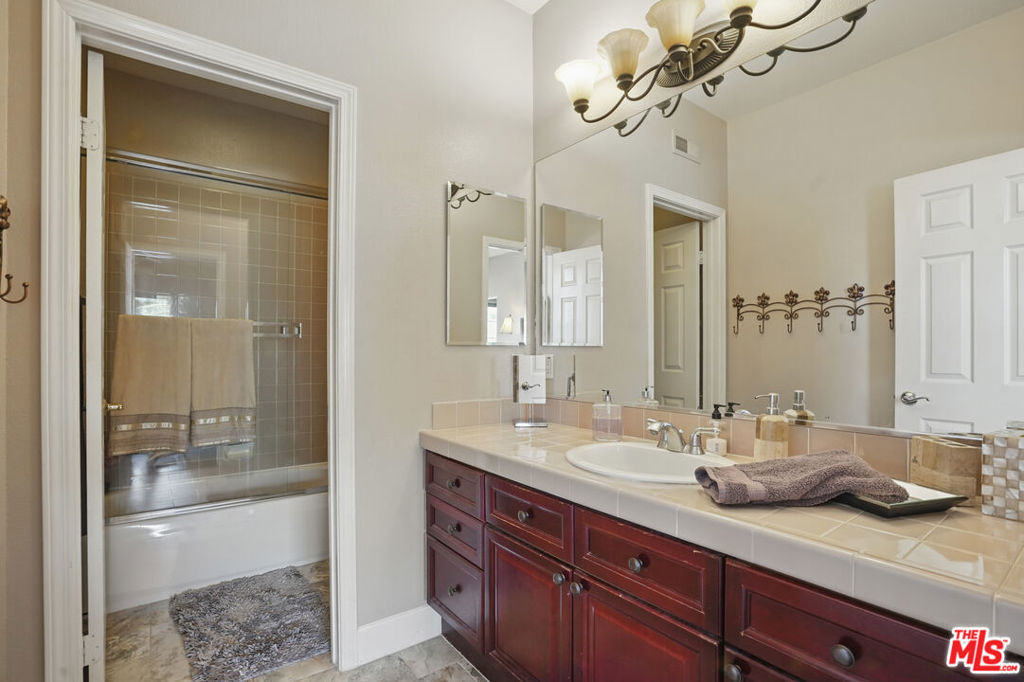 4040 Leighton Point Road Property Photo 40