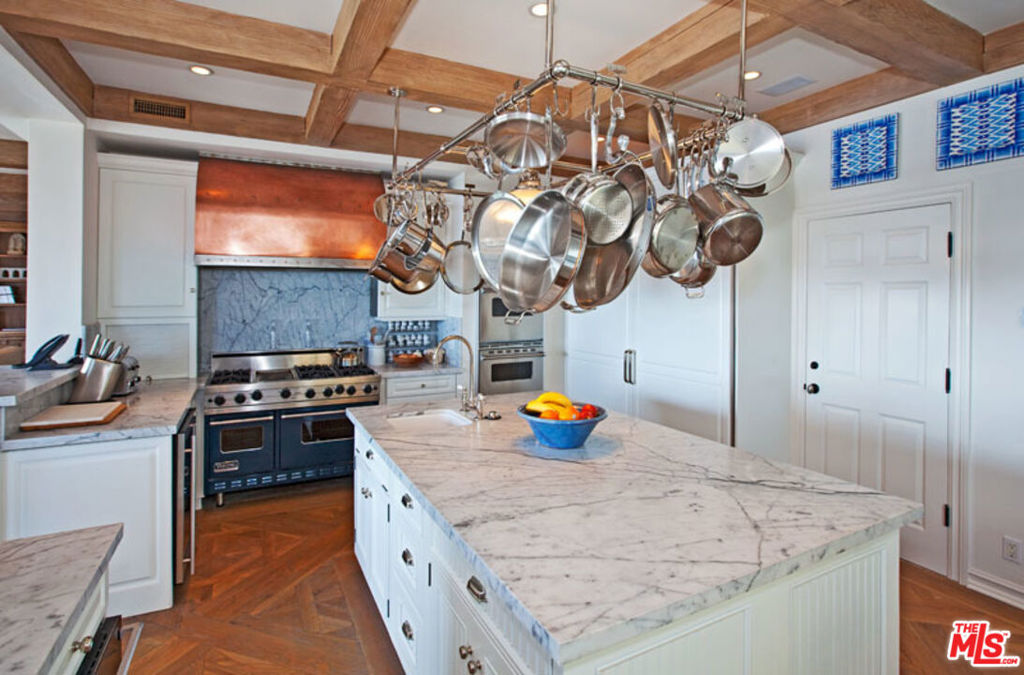 27348 Pacific Coast Highway Property Photo 8