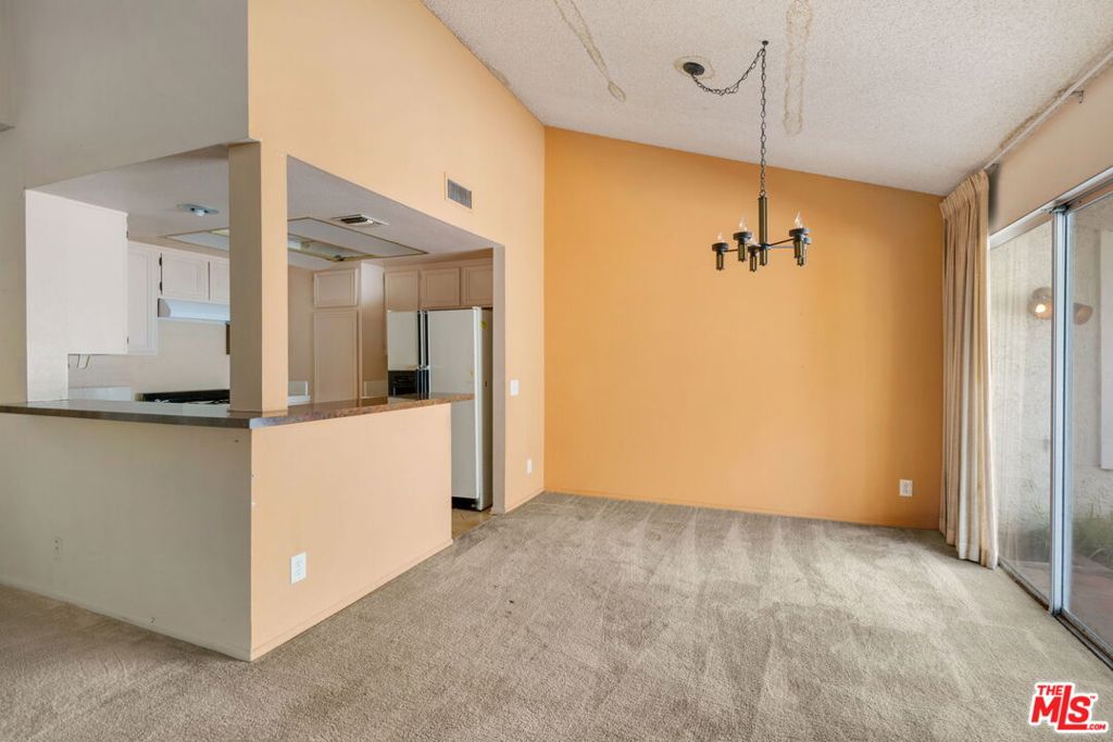 17105 Palisades Circle Property Photo 11