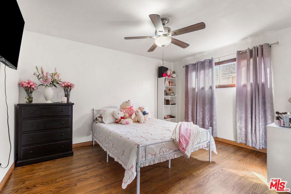 13748 Sunburst Street Property Photo 13