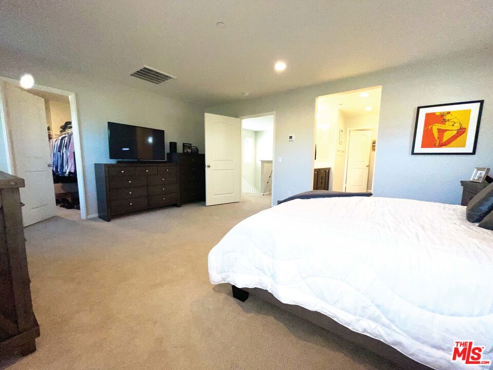 42720 Azure Street Property Photo 25