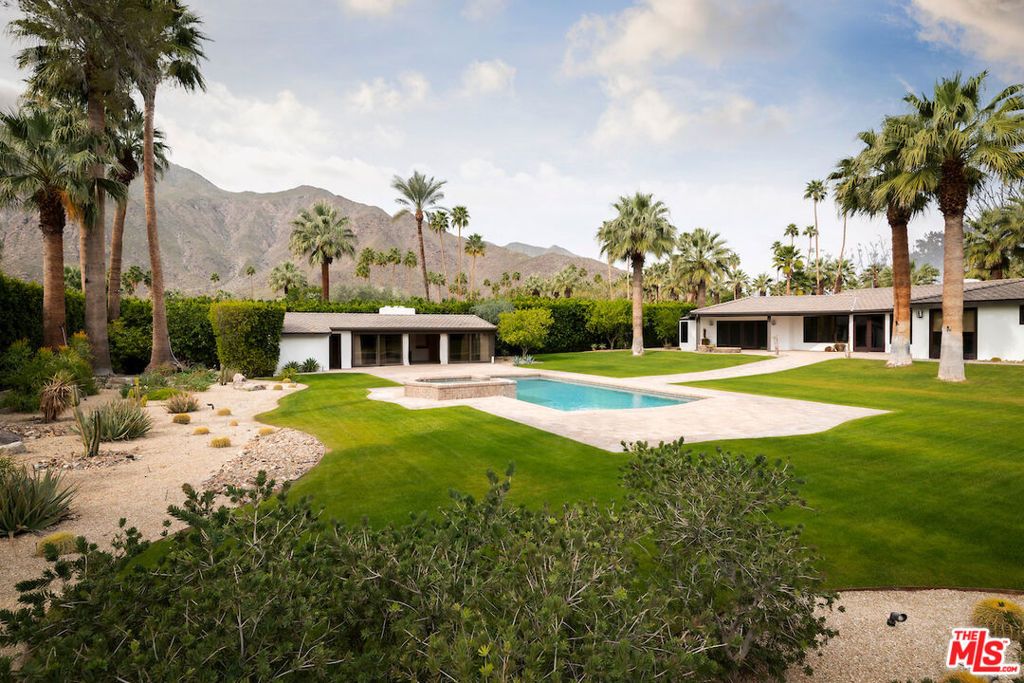 467 W Via Lola Property Photo 1
