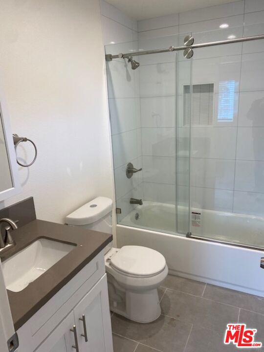 6911 Agnes Avenue 6909 Property Photo 4
