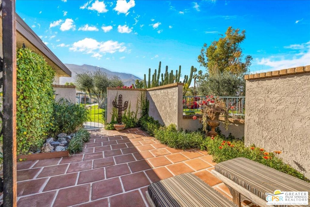 1200 Primer Circle Property Photo 2