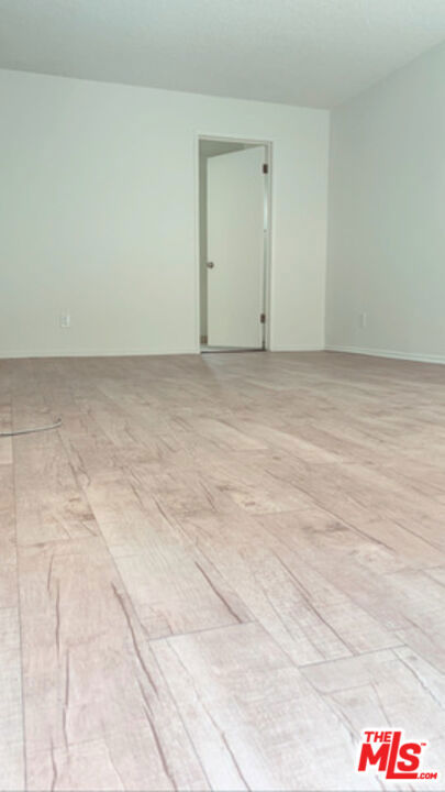 518 Raymond Avenue 9 Property Photo 4