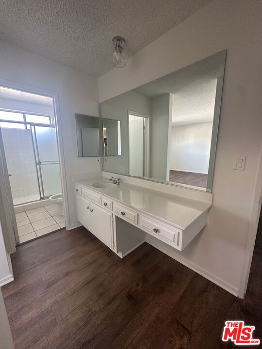 1420 S Oakhurst Drive 208 Property Photo 13